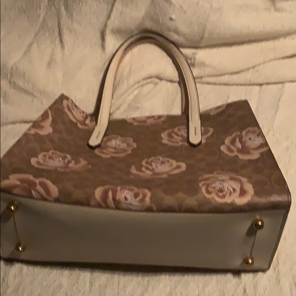 Woman’s purse